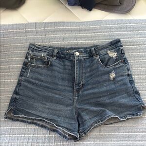 American Eagle Outfitters Stretchy Denim Curvy Mom Shorts Distressed Mid-Thigh